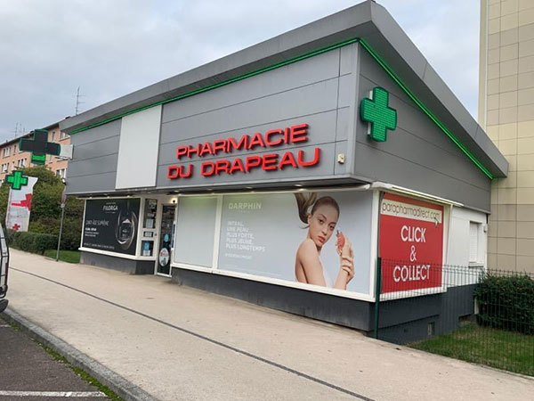 devanture de la pharmacie