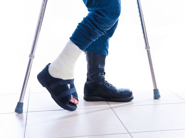 Parapharmacie vente en ligne de produits Chaussures Plâtre Orthopédie / Matériel / Bandes
