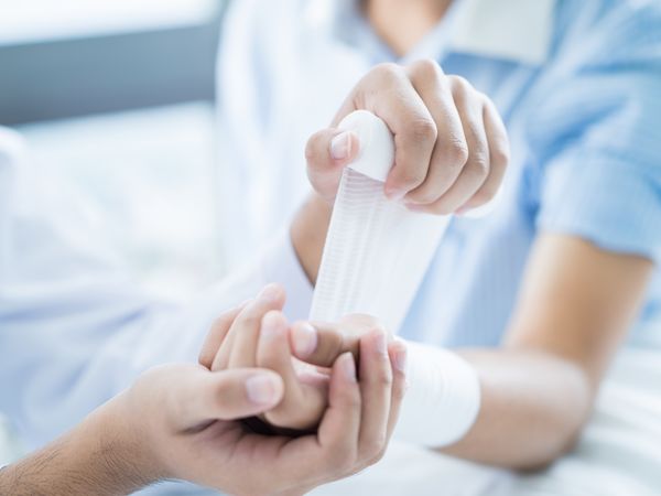 Parapharmacie vente en ligne de produits Bandes Crêpes (Velpeau) Bandes / Adhésifs