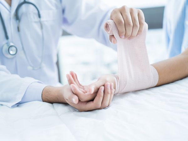 Parapharmacie vente en ligne de produits Bandes / Adhésifs Orthopédie / Matériel / Bandes