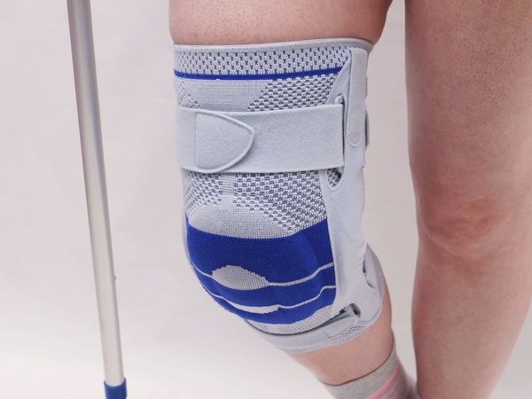 Parapharmacie vente en ligne de produits Genouillères Orthopédie / Matériel / Bandes