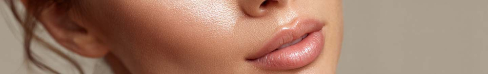 Est-ce qu'il faut se laver le visage avant un gommage ?