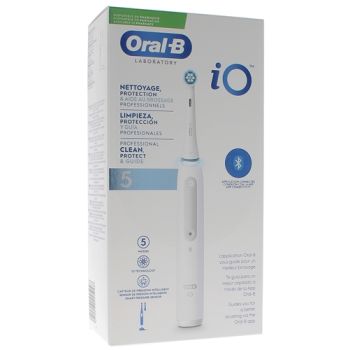 Brosse à dents électrique nettoyage & protection IO5 Oral-B - une brosse à dents électrique