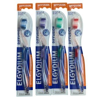 Diffusion brosse &agrave; dents souple Elgydium - une brosse &agrave; dents 
